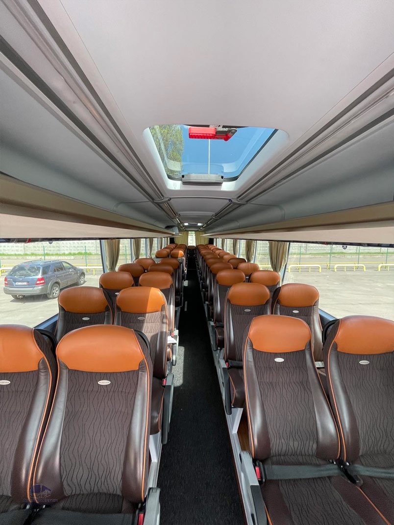 Автобус Neoplan 51 мест